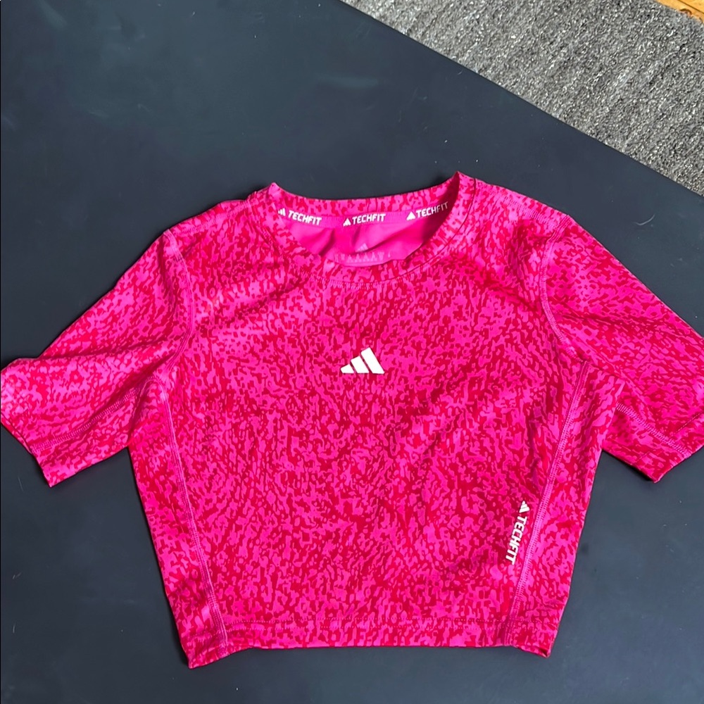 ADIDAS TECHFIT SPORT CROP TOP